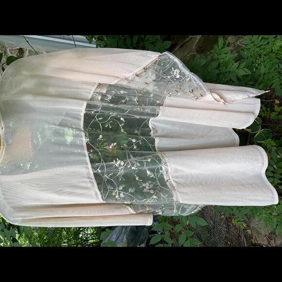 Paperoc  Sheer Pale Pink With Embroidered Flowers Kimono,Coverup  Size Large - Picture 9 of 9